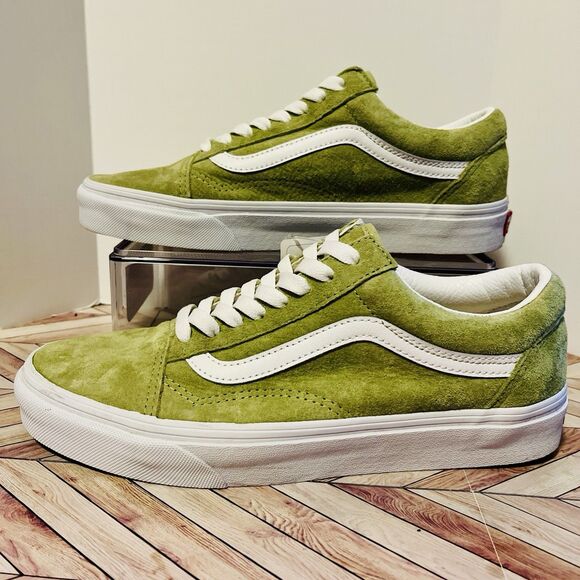 VANS Other - VANS Old Skool M 8.5 W 10 Winter Pear Sneakers Pig Suede Pale Green VN0005UFBYY